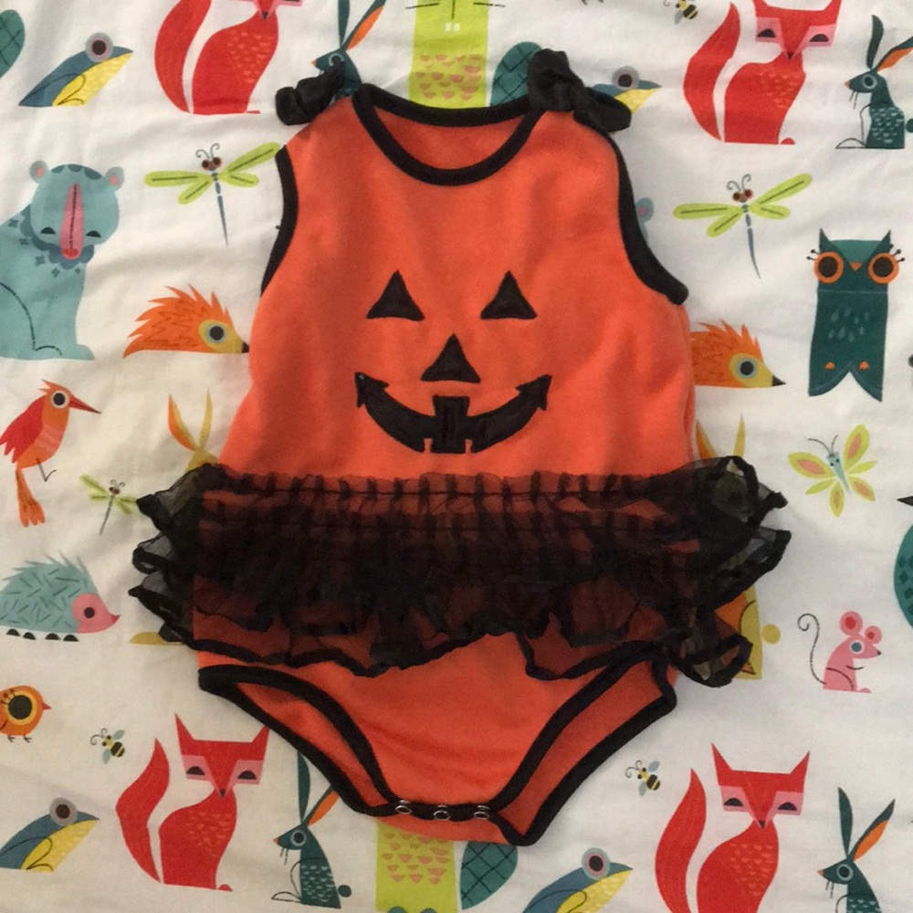 Pumpkin dress, size 6-12 months